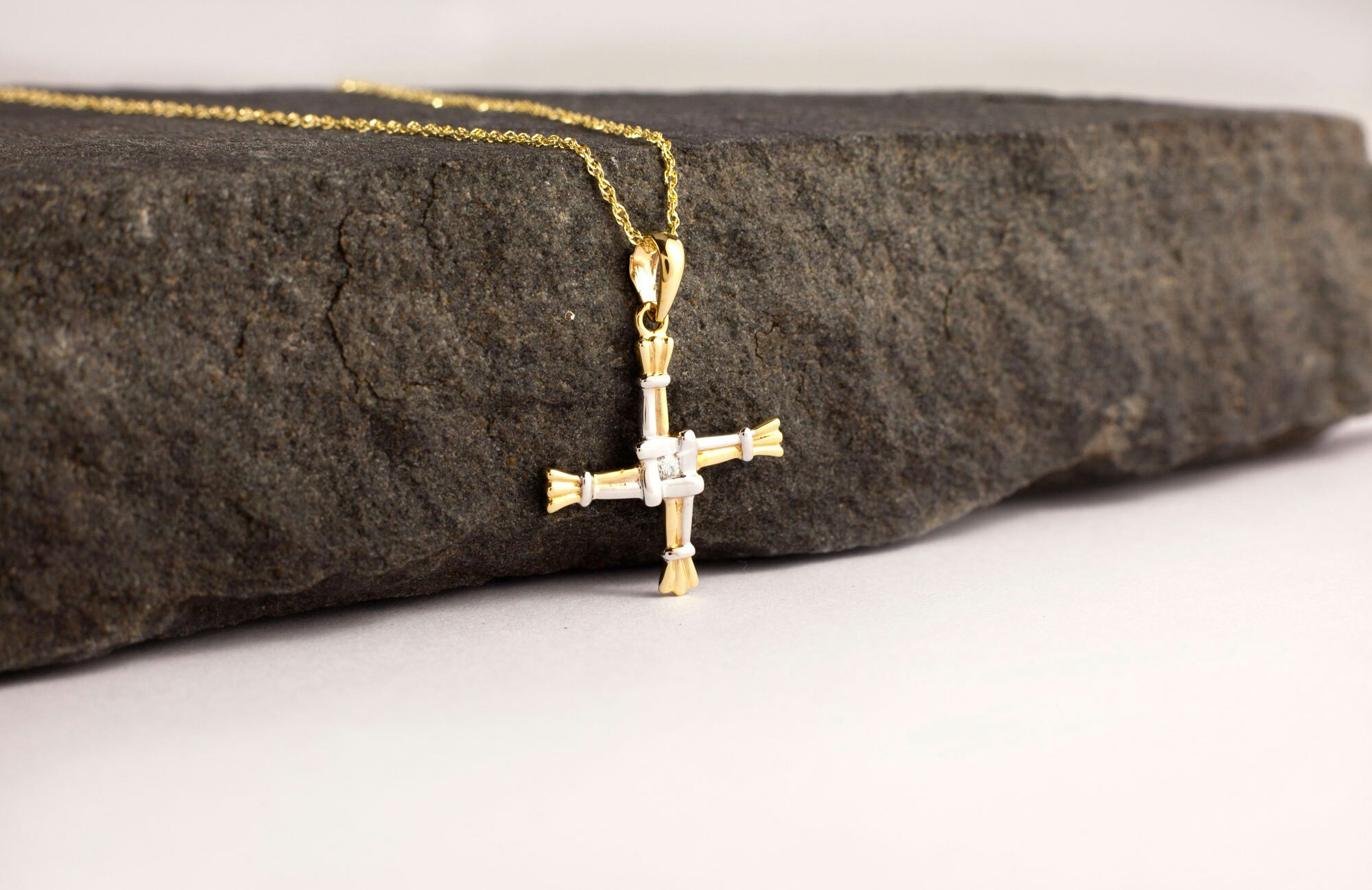 Kildare Saint Brigid's Cross – Celtic Crystal Design Jewelry